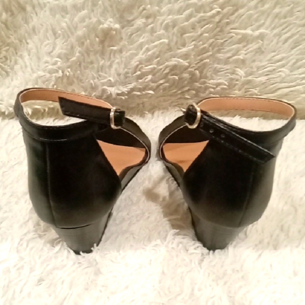 Elegant Black Women's Heels. - Picture 4 of 8